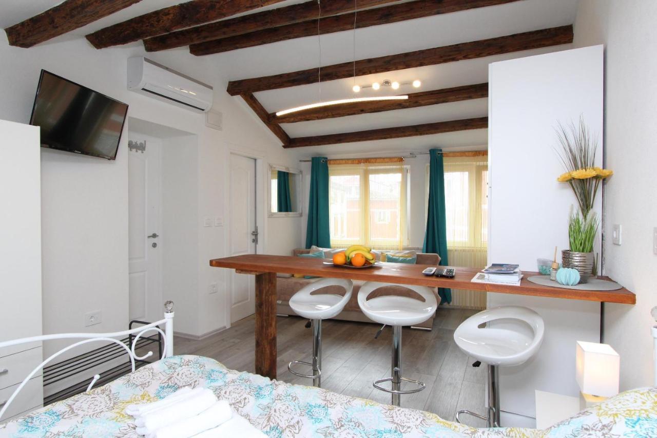 Studio Mira Rovinj Exterior photo